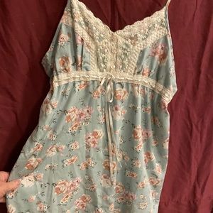Baby doll style dress , never worn, very pretty